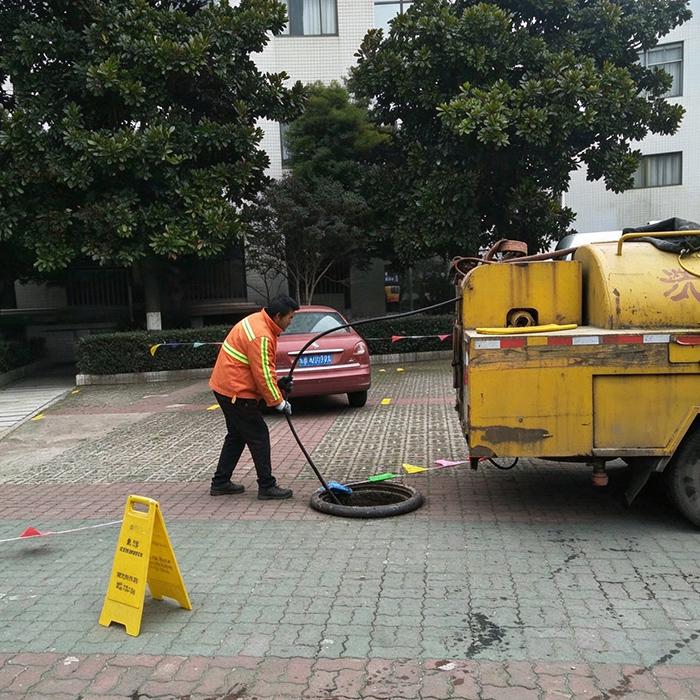 梁溪区某小区化粪池清掏工程