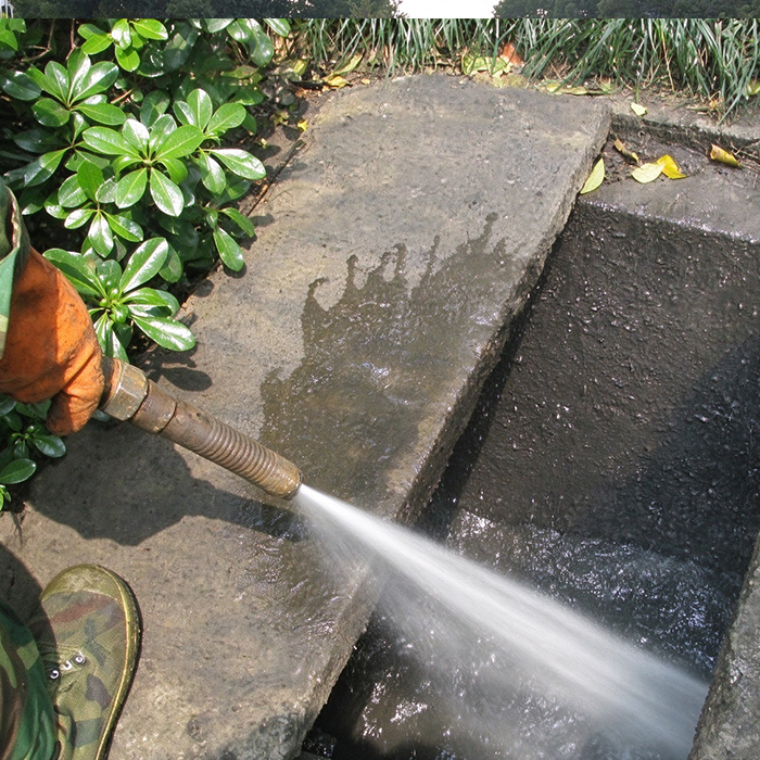 滨湖区某绿化带排水沟渠高压清洗工程