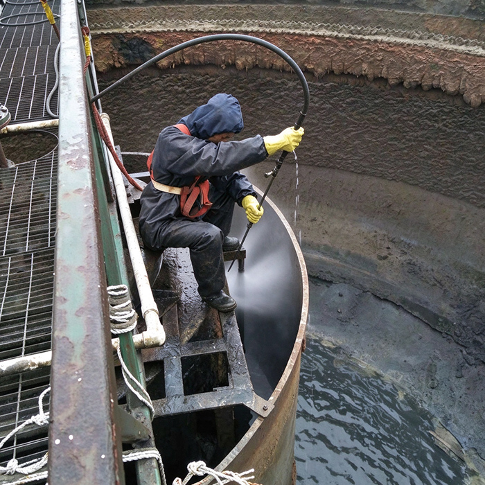 锡山区某圆形污水沉淀池内壁高压清洗工程